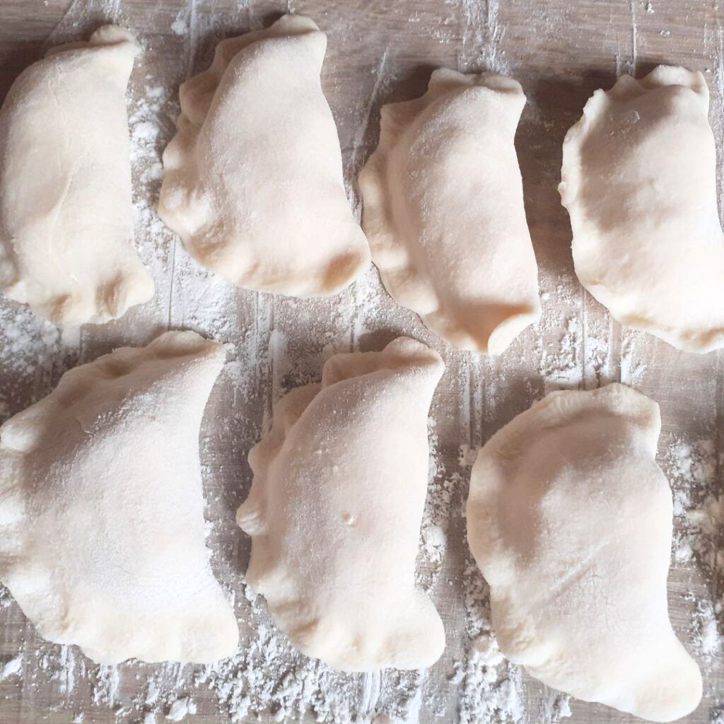 pierogi z kapustą i grzybami