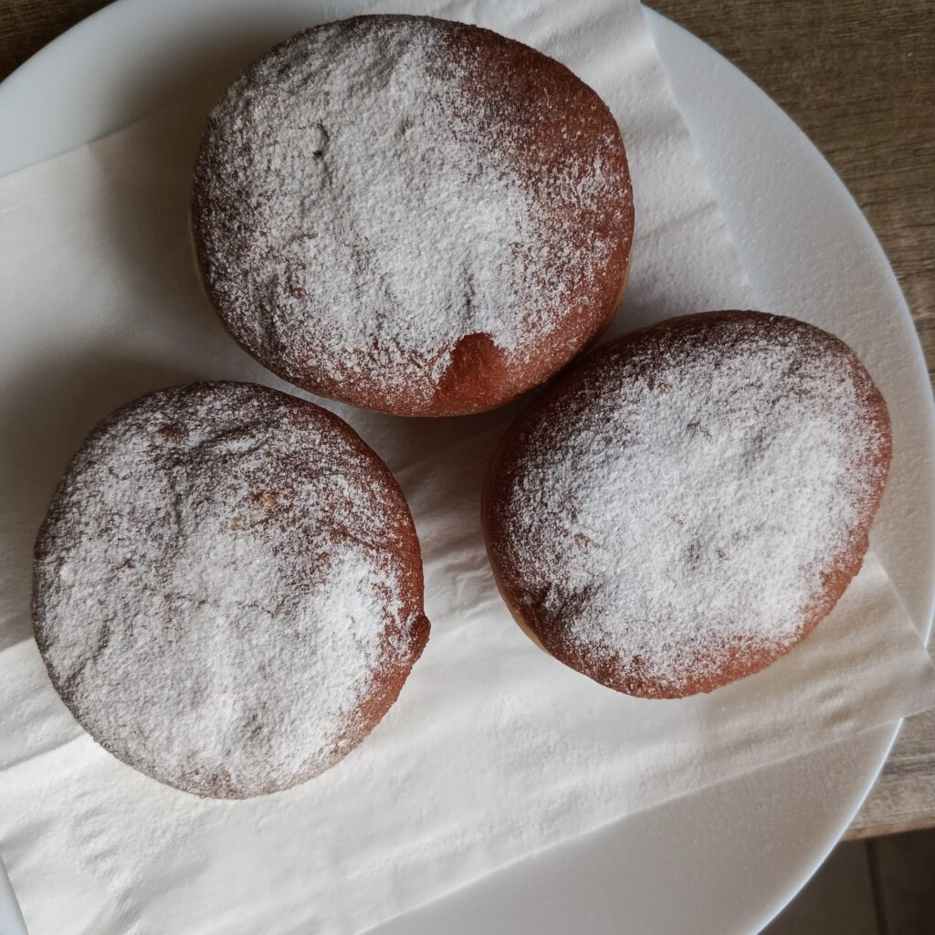 IMG 20250227 114413 524 pączki