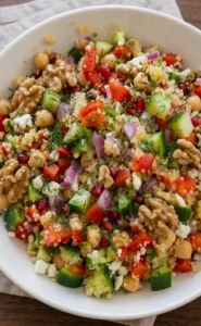 sałatka z komosą ryżową i awokado