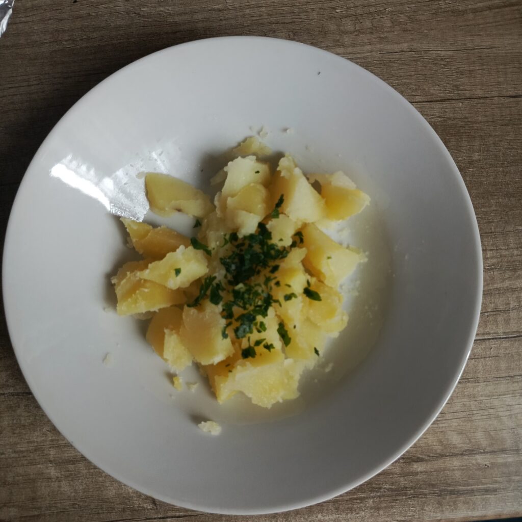 IMG 20250201 122509 569 rosół z ziemniakami na wieprzowinie