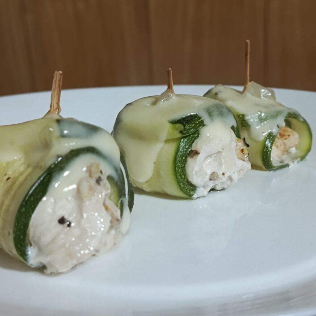 roladki z kurczaka z cukinią