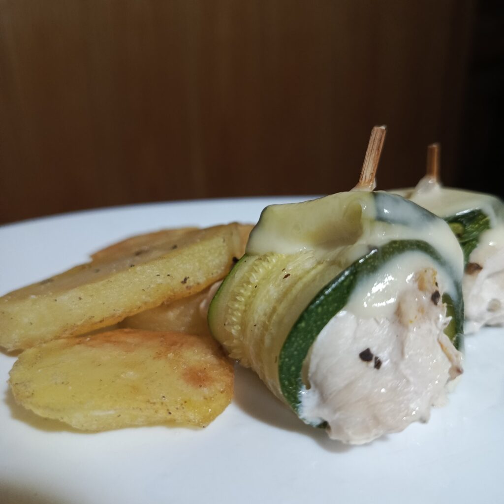 roladki z kurczaka z cukinią