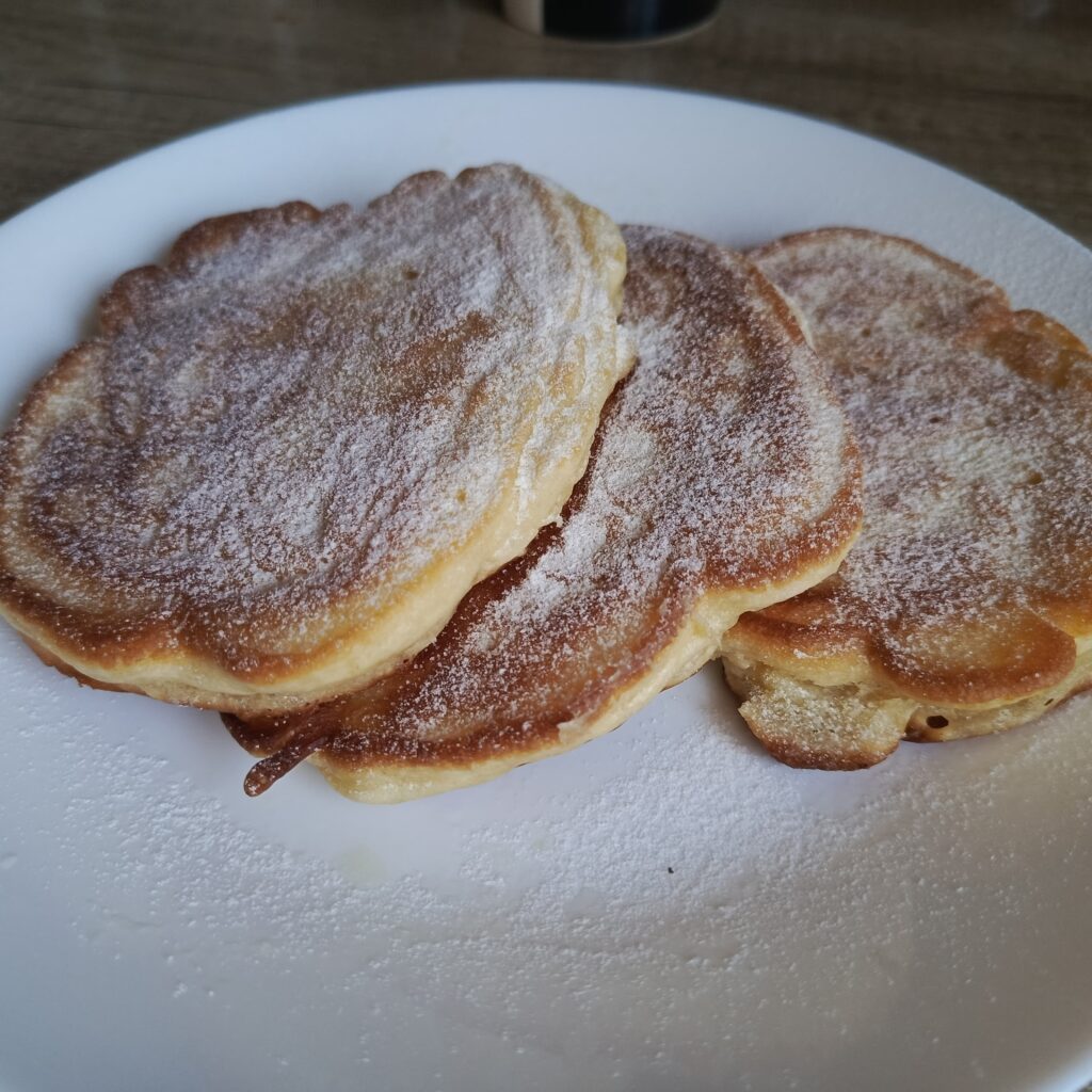 IMG 20250221 113753 490 1 Racuchy z jabłkami bez drożdży