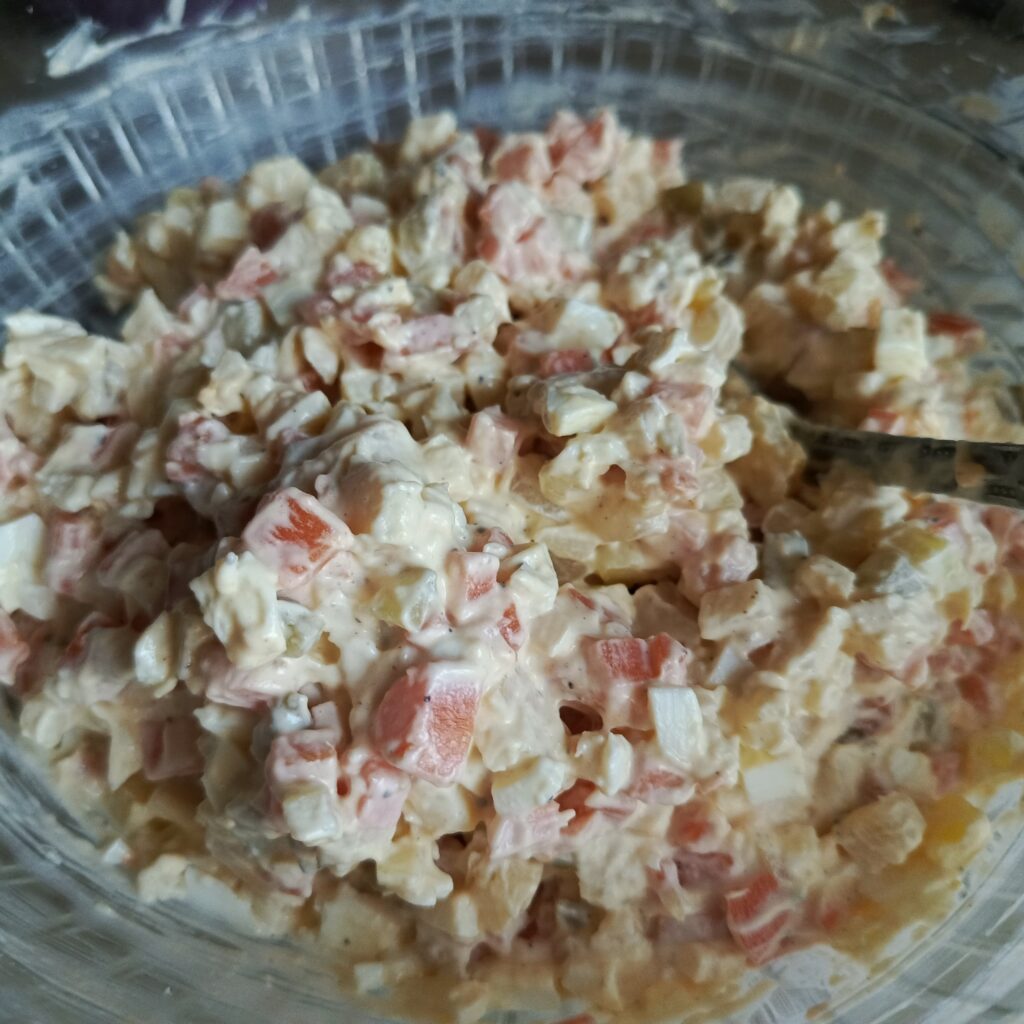 IMG 20250325 170138 642 sałatka jarzynowa