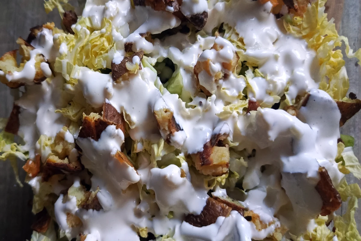 Sałatka z pieczonymi ziemniakami