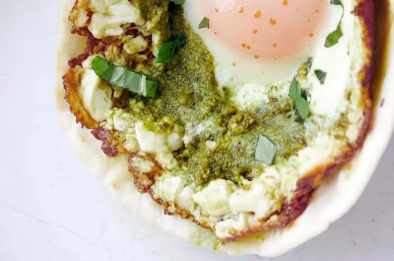 Tortilla z pesto i feta